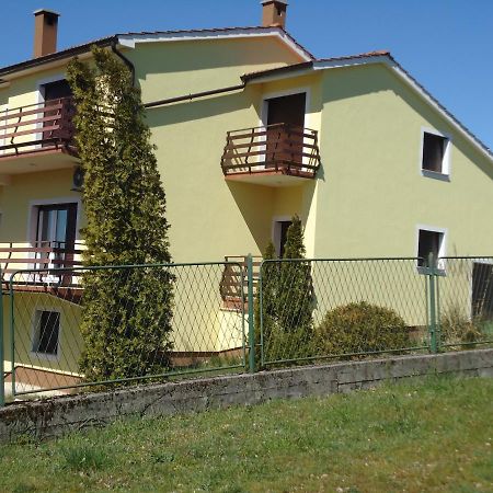 Holi Apartment Čavle Exterior foto