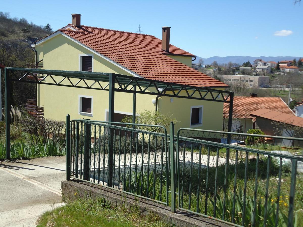 Holi Apartment Čavle Exterior foto